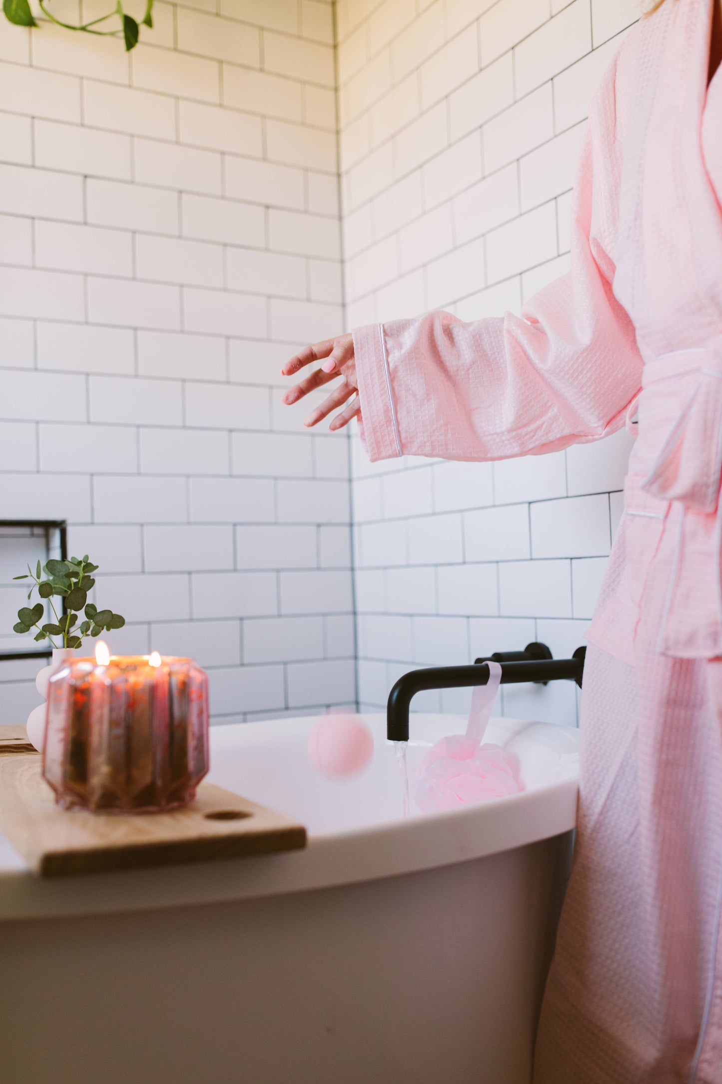 Bridgewater Candle Company - Sweet Grace Bath Bomb