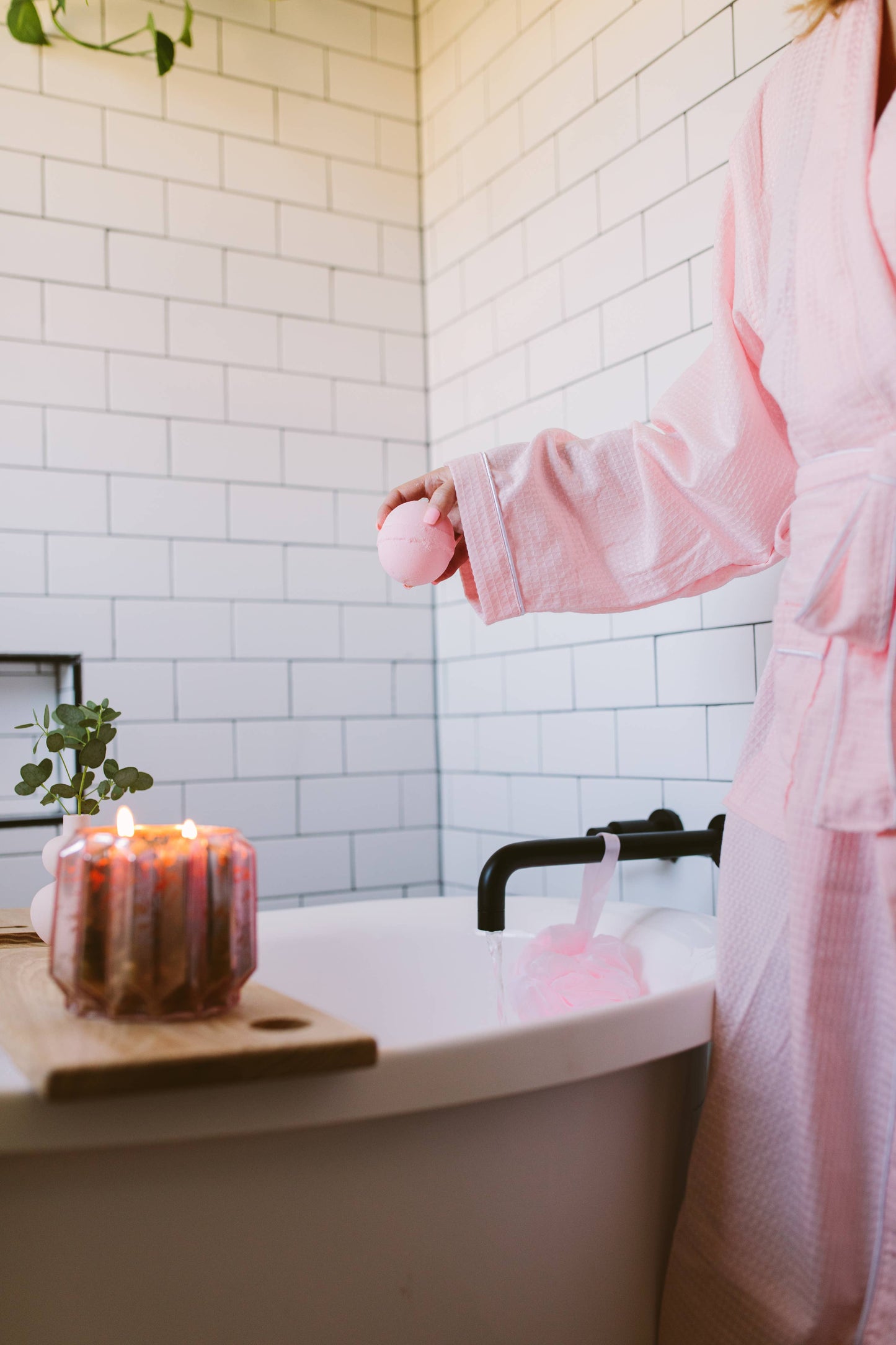 Bridgewater Candle Company - Sweet Grace Bath Bomb
