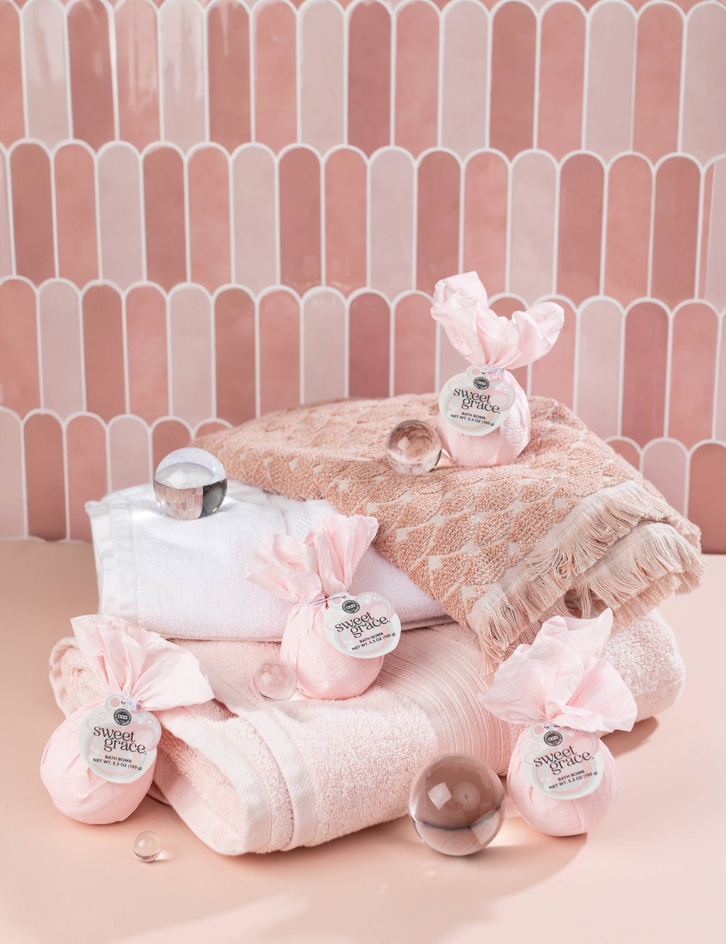 Bridgewater Candle Company - Sweet Grace Bath Bomb