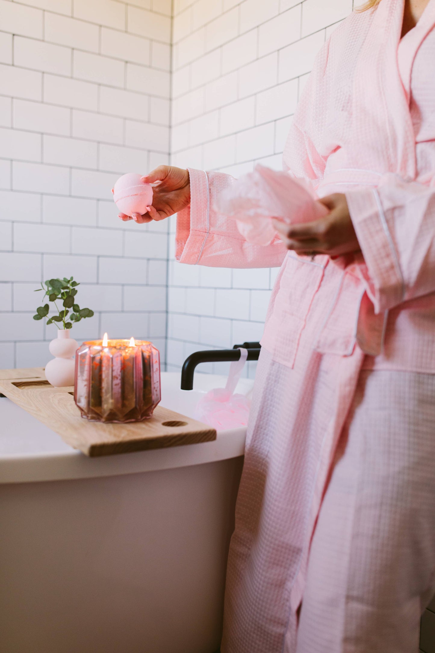 Bridgewater Candle Company - Sweet Grace Bath Bomb