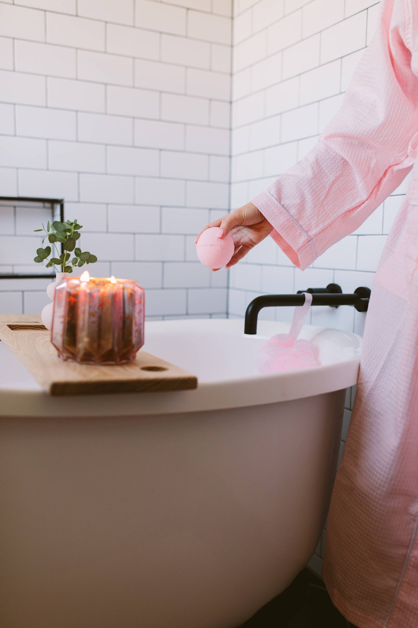 Bridgewater Candle Company - Sweet Grace Bath Bomb