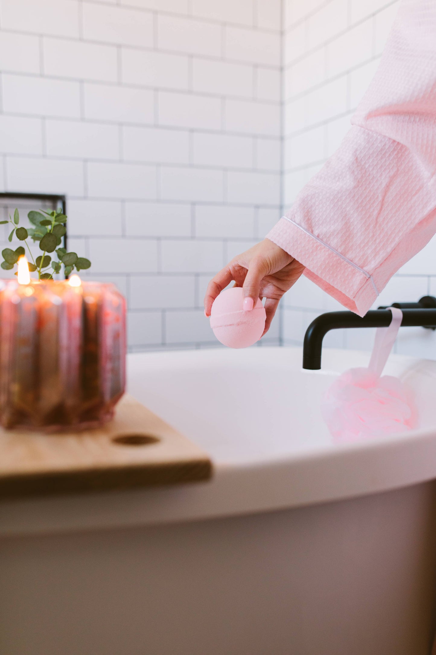 Bridgewater Candle Company - Sweet Grace Bath Bomb