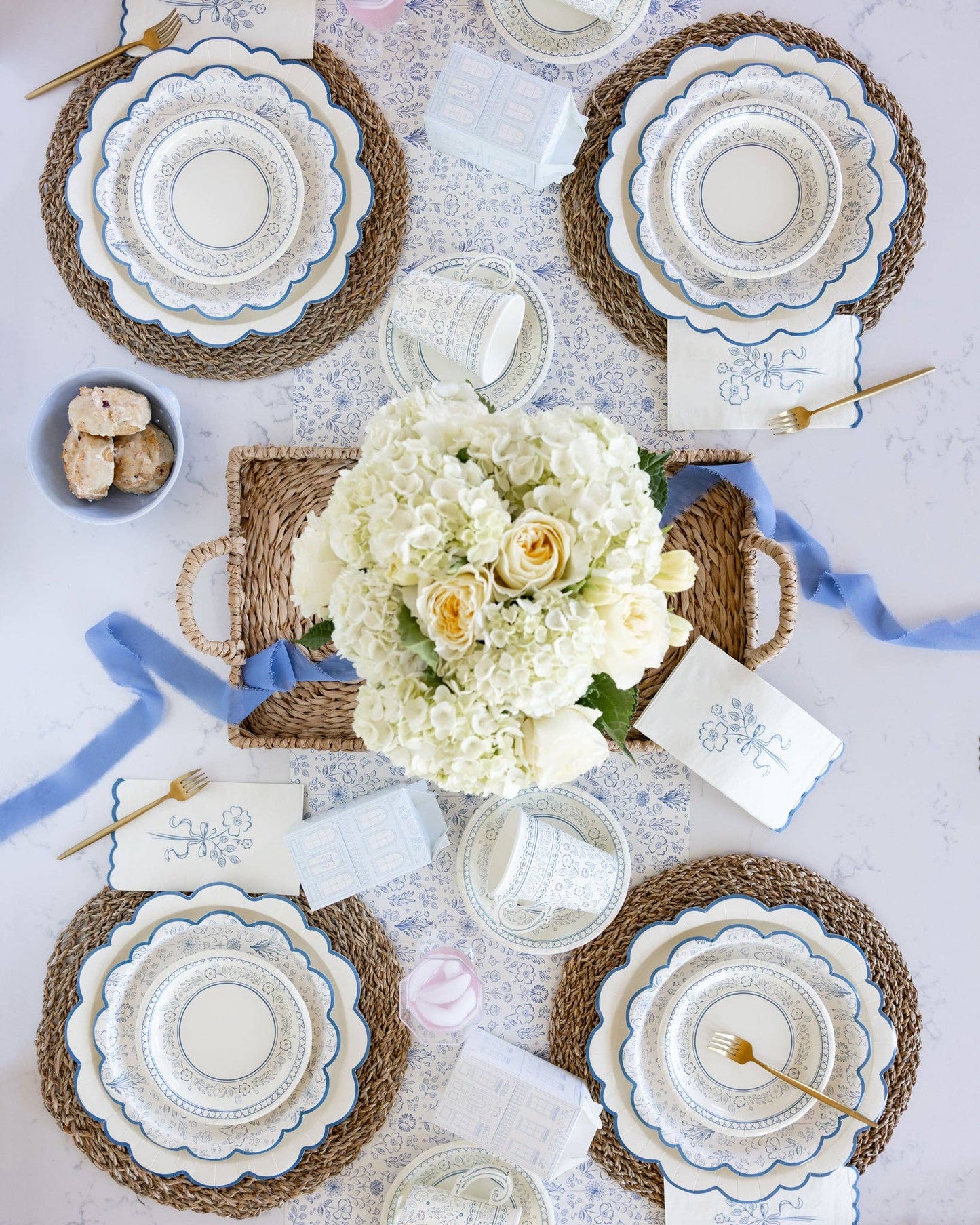 My Mind’s Eye - PEM1020 - Pembroke Floral Paper Table Runner