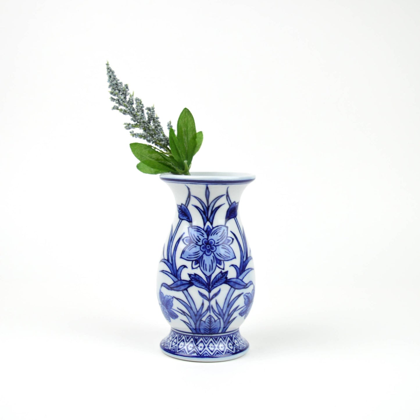 8 Oak Lane - Blue Chinoiserie Bud Vase