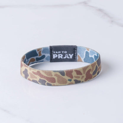 Versible - Tap To Pray® Wristband – River Rock Camo - Sahara and Copper: X-Small