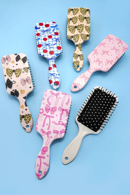 JOSSLYN by wall to wall - LARGE DETANGLE PADDLE HAIR BRUSH COMB | 40HC100: BOW B