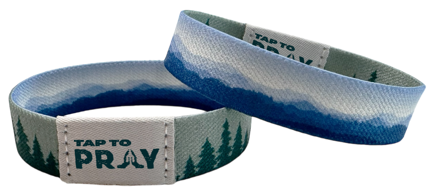 Versible - Tap To Pray Wristbands - Tap W/Phone For Daily Verse/Prayer: Medium / River Rock Camo Class / Sage