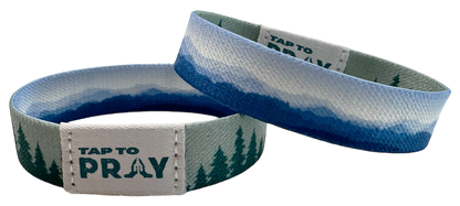 Versible - Tap To Pray Wristbands - Tap W/Phone For Daily Verse/Prayer: Medium / River Rock Camo Class / Sage