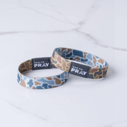 Versible - Tap To Pray® Wristband – River Rock Camo - Sahara and Copper: X-Small