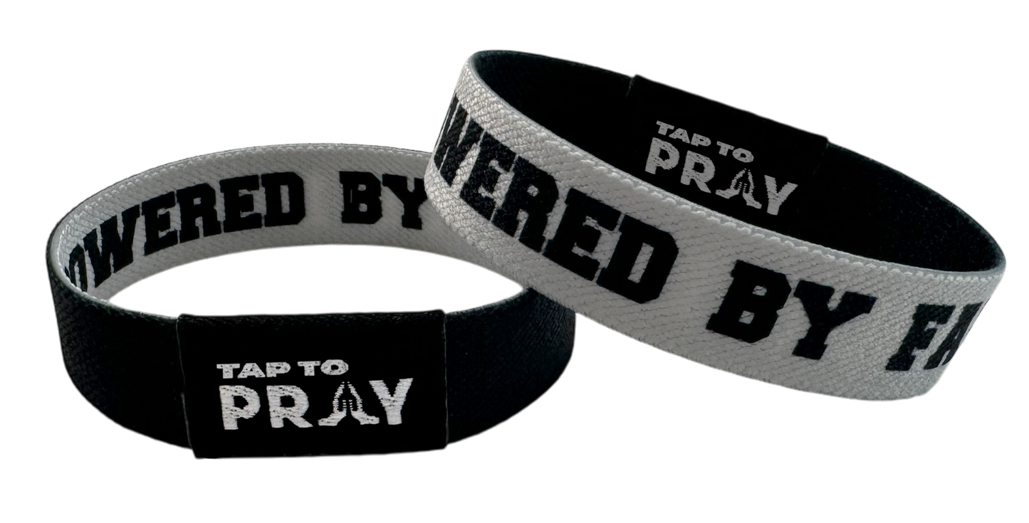 Versible - Tap To Pray Wristbands - Tap W/Phone For Daily Verse/Prayer: Medium / Blue Mountains & Green Forests