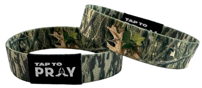 Versible - Tap To Pray Wristbands - Tap W/Phone For Daily Verse/Prayer: Medium / River Rock Camo Class / Sage